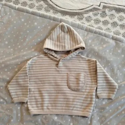 Pull à capuche rayé Zara 12/18 mois 
